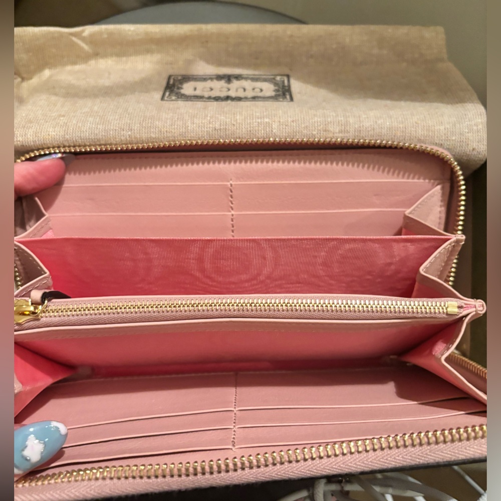 Gucci NWT Pink/Brown Striped Wallet - Full inclusion! - Picture 2 of 6